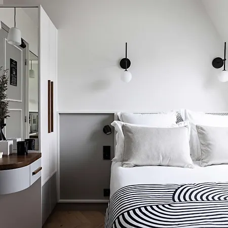 Western Premier The Blake Gare Saint Lazare Hotel