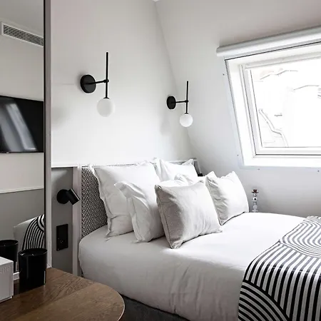 Western Premier The Blake Gare Saint Lazare 4*