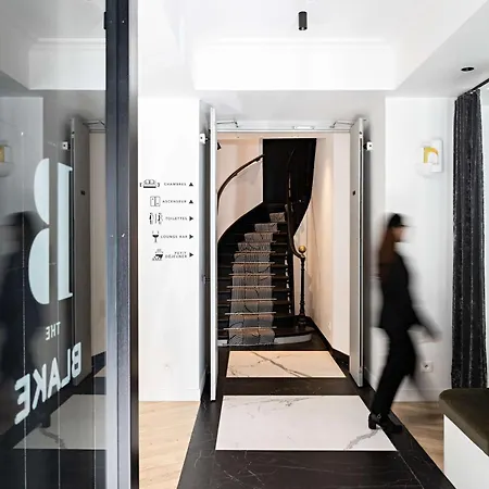 Western Premier The Blake Gare Saint Lazare 4*