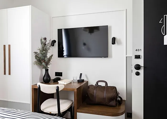 Western Premier The Blake Gare Saint Lazare Hotel 4*