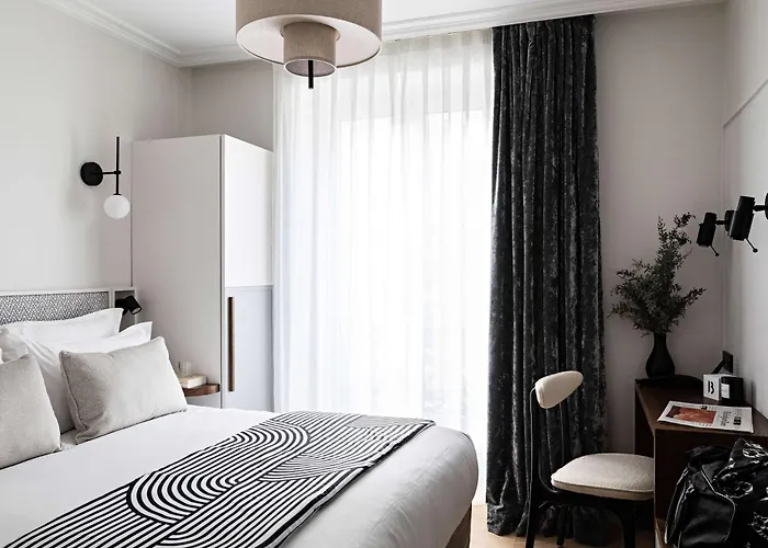 Western Premier The Blake Gare Saint Lazare Hotel