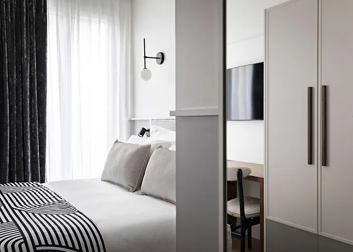 Hotel Western Premier The Blake Gare Saint Lazare 4*